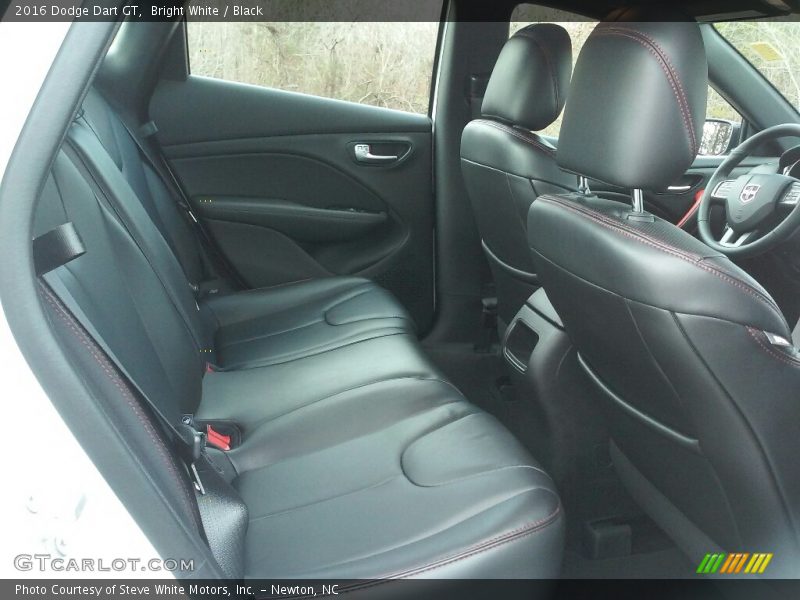 Bright White / Black 2016 Dodge Dart GT