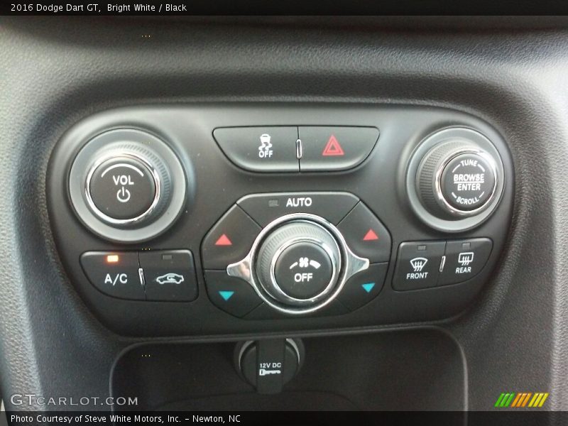 Bright White / Black 2016 Dodge Dart GT