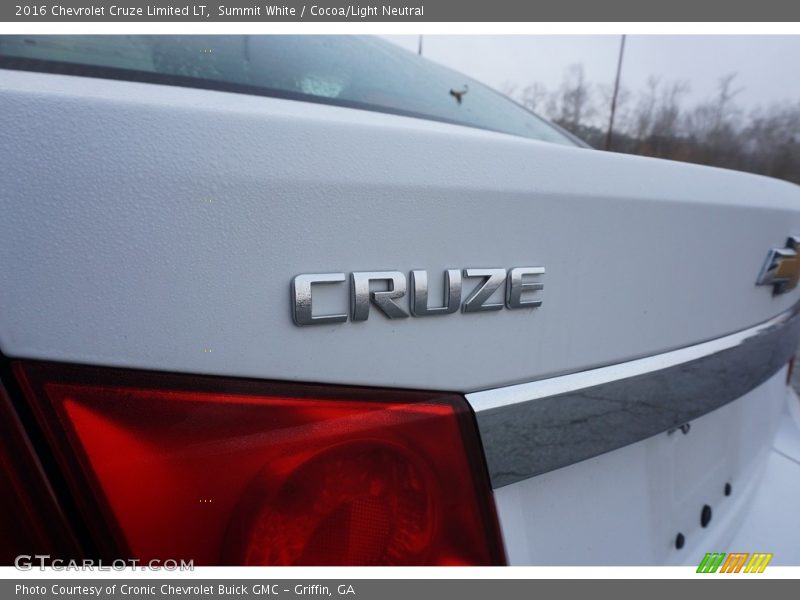 Summit White / Cocoa/Light Neutral 2016 Chevrolet Cruze Limited LT