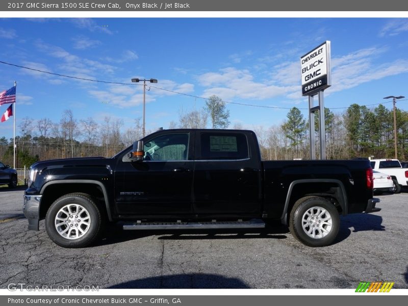 Onyx Black / Jet Black 2017 GMC Sierra 1500 SLE Crew Cab