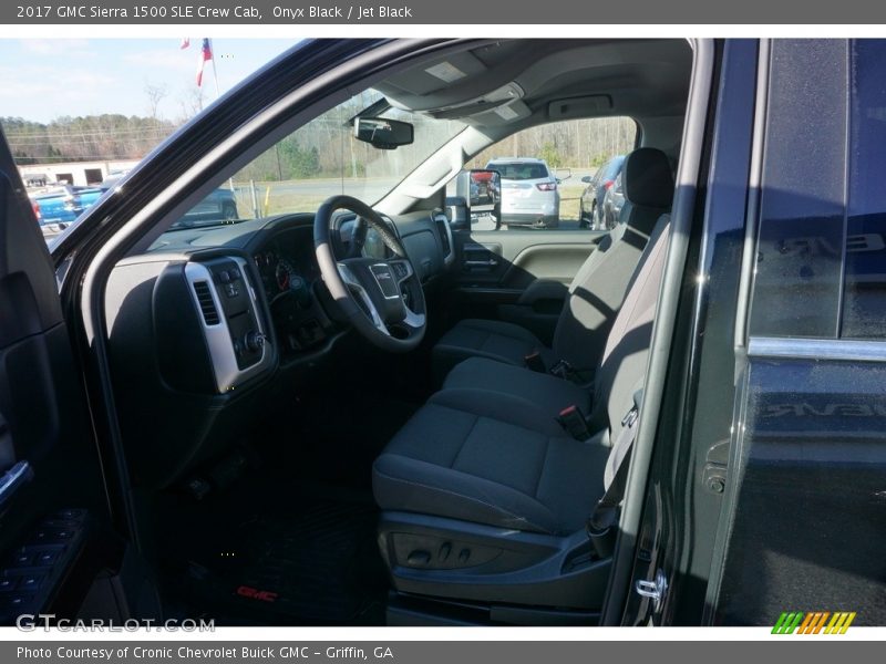 Onyx Black / Jet Black 2017 GMC Sierra 1500 SLE Crew Cab
