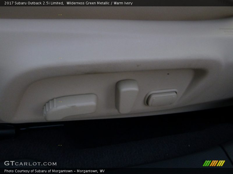 Wilderness Green Metallic / Warm Ivory 2017 Subaru Outback 2.5i Limited