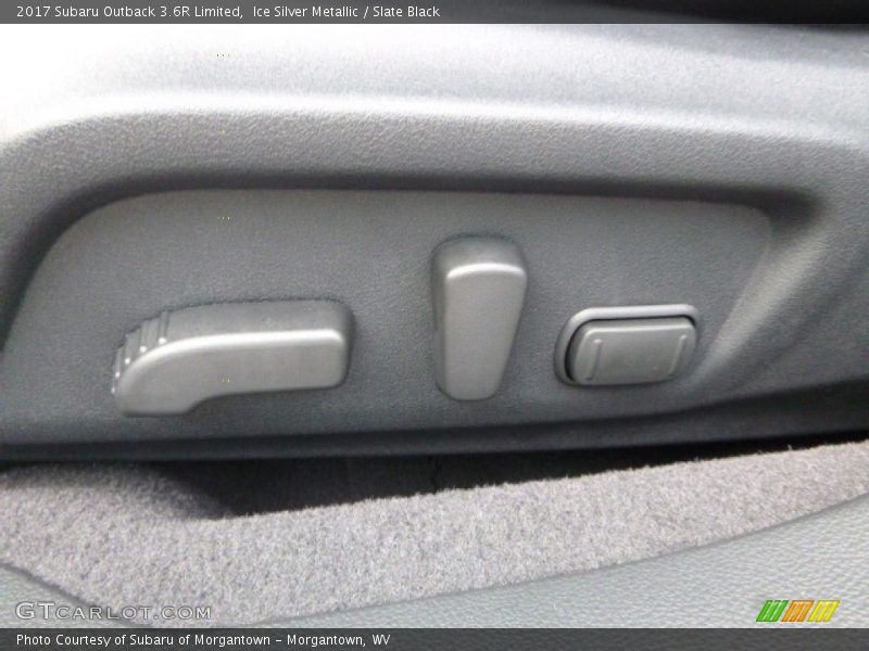 Ice Silver Metallic / Slate Black 2017 Subaru Outback 3.6R Limited