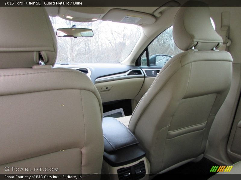 Guard Metallic / Dune 2015 Ford Fusion SE