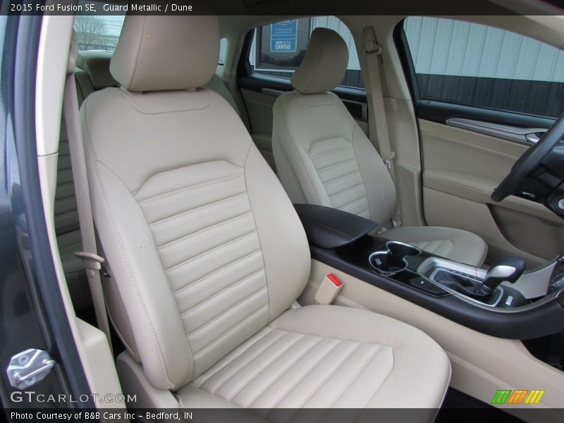 Guard Metallic / Dune 2015 Ford Fusion SE