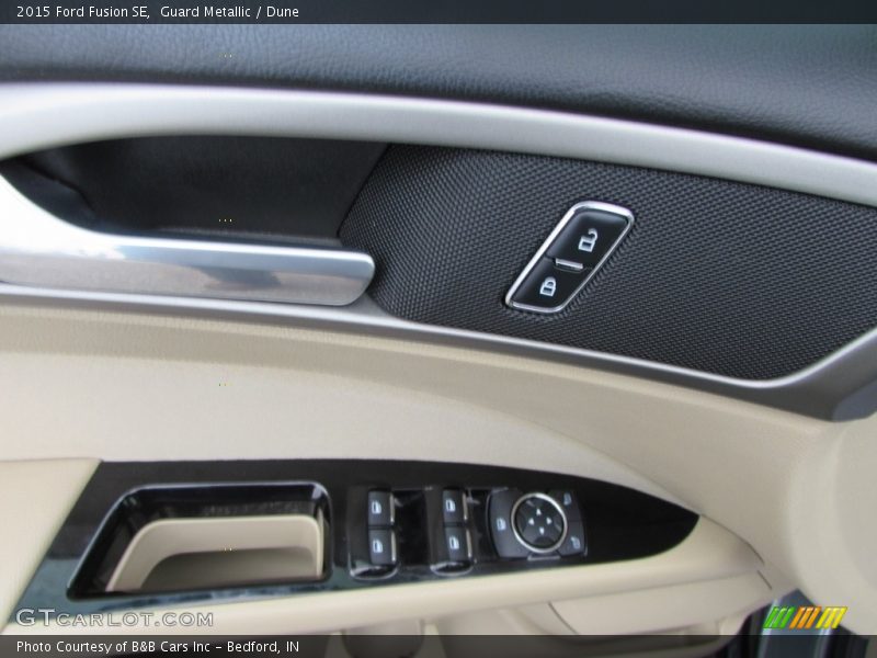 Guard Metallic / Dune 2015 Ford Fusion SE