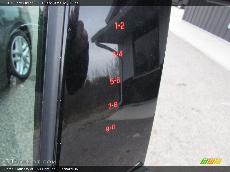 Guard Metallic / Dune 2015 Ford Fusion SE