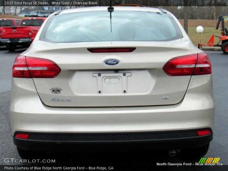 White Gold / Charcoal Black 2017 Ford Focus SE Sedan