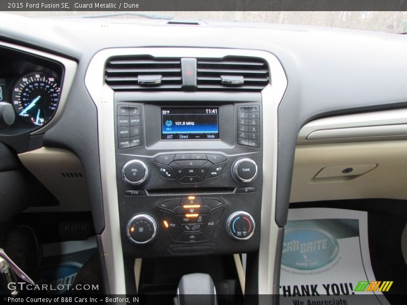 Guard Metallic / Dune 2015 Ford Fusion SE