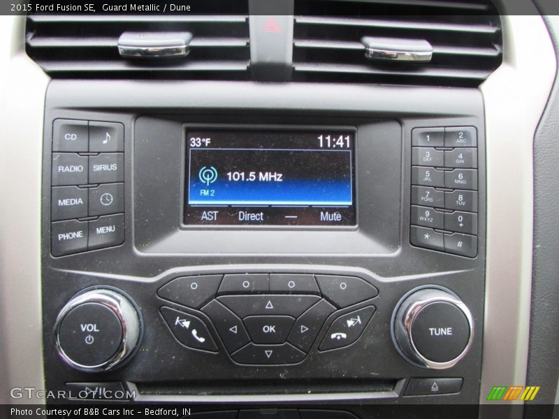 Guard Metallic / Dune 2015 Ford Fusion SE