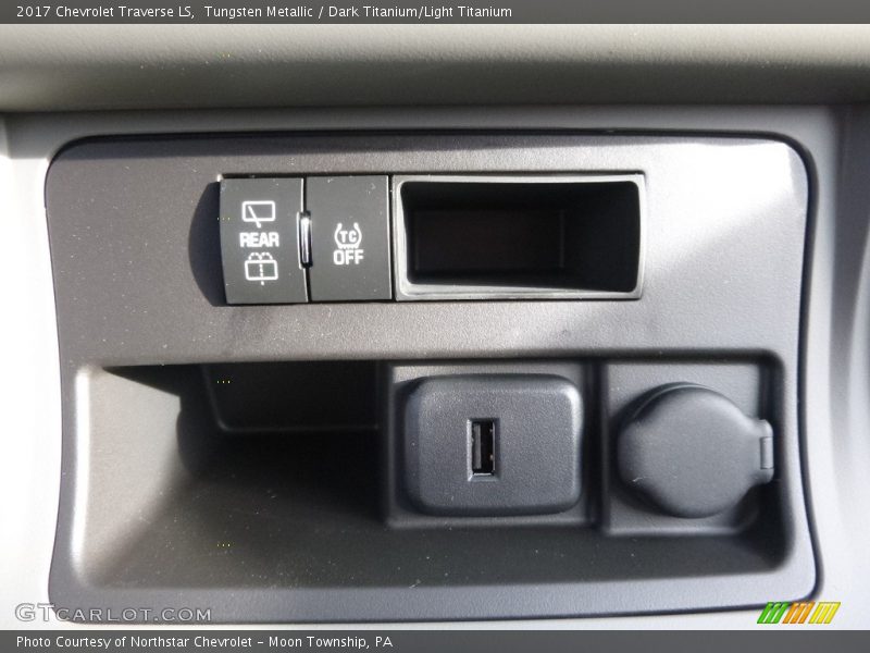 Tungsten Metallic / Dark Titanium/Light Titanium 2017 Chevrolet Traverse LS