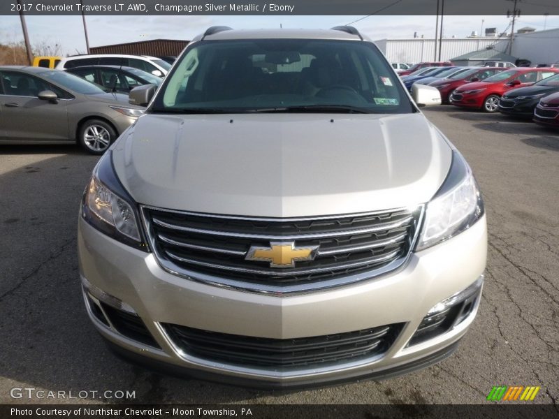 Champagne Silver Metallic / Ebony 2017 Chevrolet Traverse LT AWD