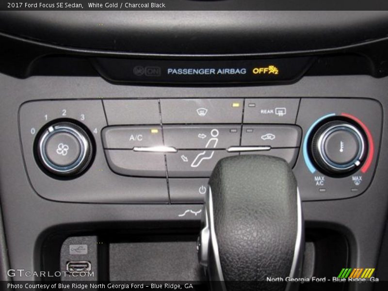 White Gold / Charcoal Black 2017 Ford Focus SE Sedan