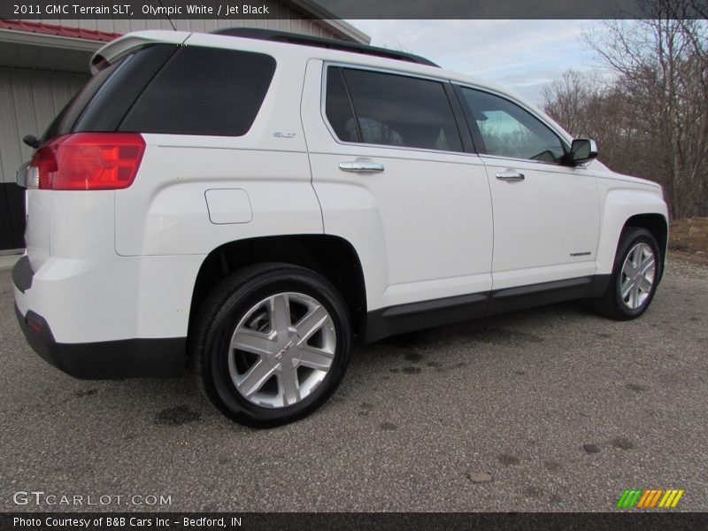 Olympic White / Jet Black 2011 GMC Terrain SLT