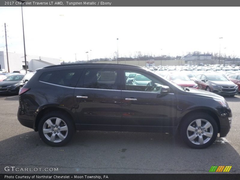 Tungsten Metallic / Ebony 2017 Chevrolet Traverse LT AWD