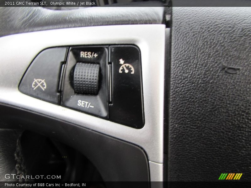 Olympic White / Jet Black 2011 GMC Terrain SLT