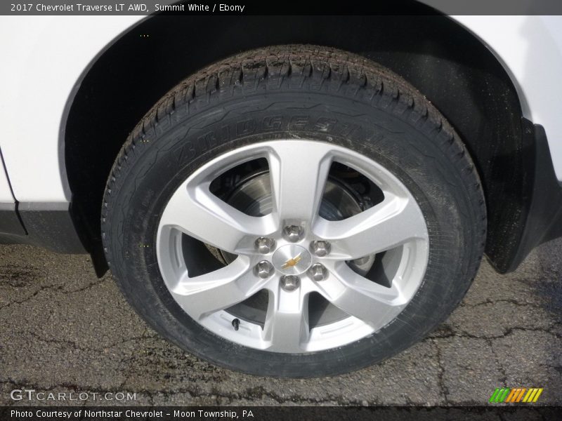 Summit White / Ebony 2017 Chevrolet Traverse LT AWD