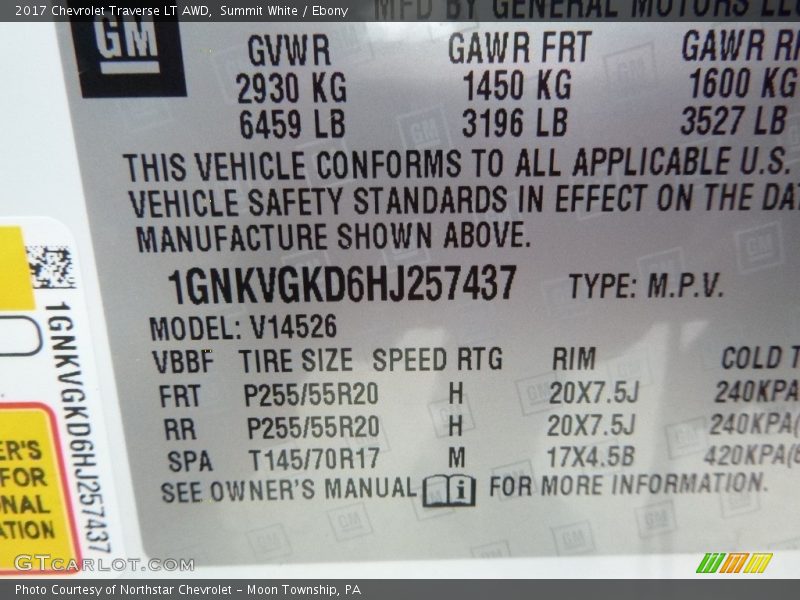 Summit White / Ebony 2017 Chevrolet Traverse LT AWD