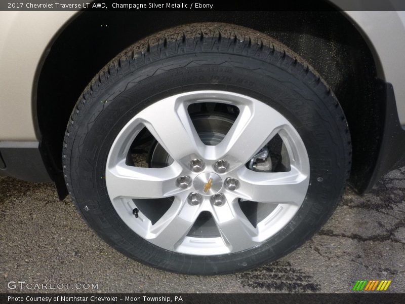 Champagne Silver Metallic / Ebony 2017 Chevrolet Traverse LT AWD