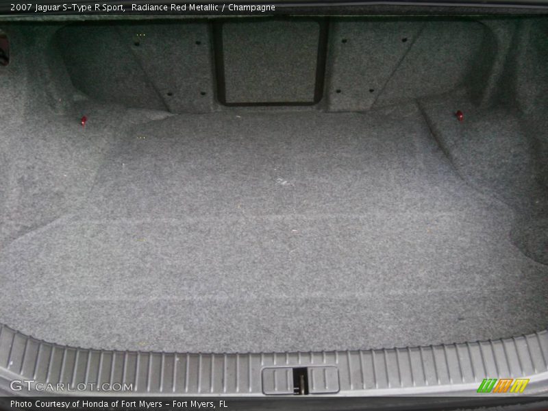 Radiance Red Metallic / Champagne 2007 Jaguar S-Type R Sport
