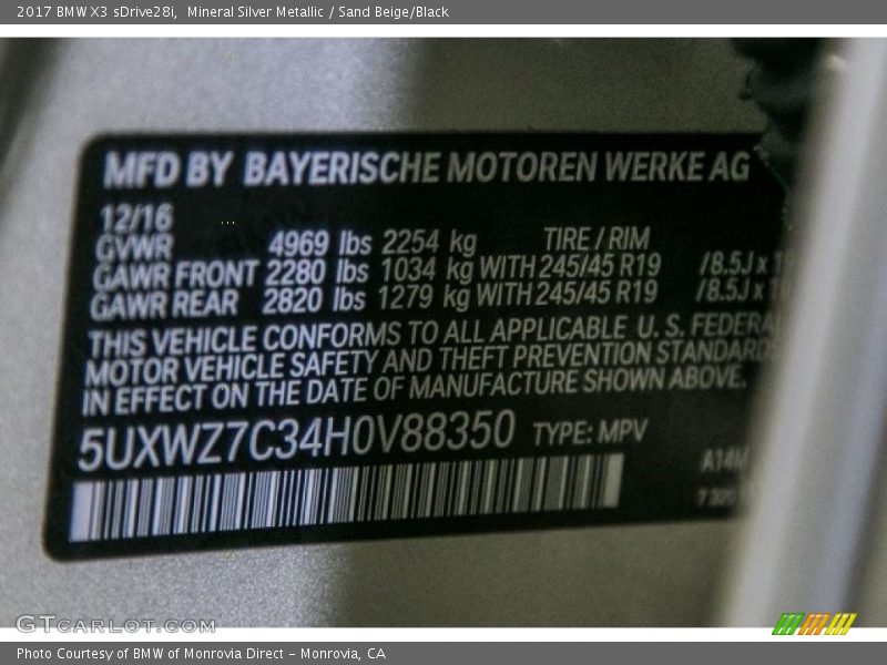 Mineral Silver Metallic / Sand Beige/Black 2017 BMW X3 sDrive28i