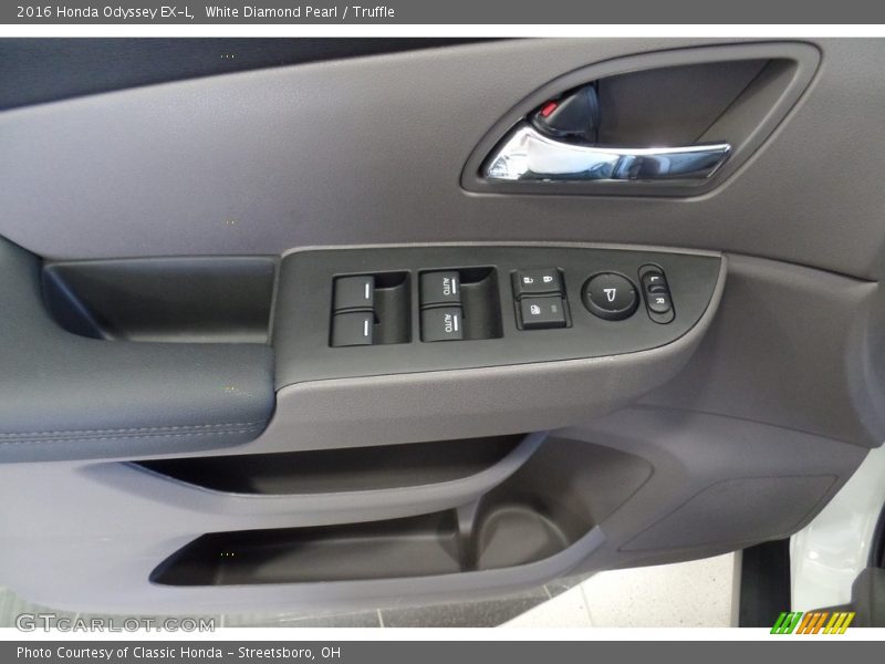 White Diamond Pearl / Truffle 2016 Honda Odyssey EX-L