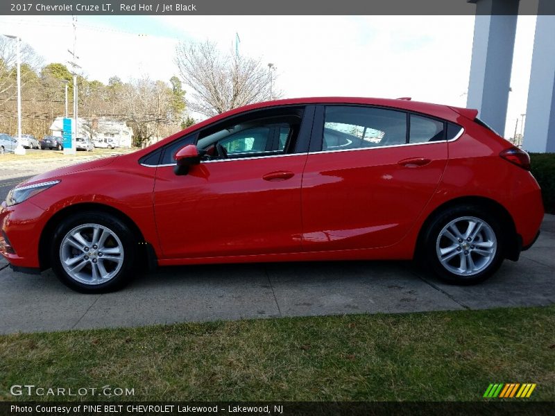 Red Hot / Jet Black 2017 Chevrolet Cruze LT