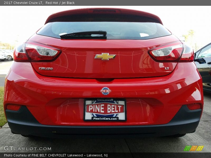 Red Hot / Jet Black 2017 Chevrolet Cruze LT