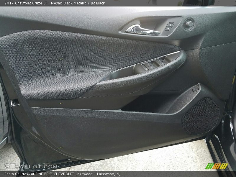 Mosaic Black Metallic / Jet Black 2017 Chevrolet Cruze LT