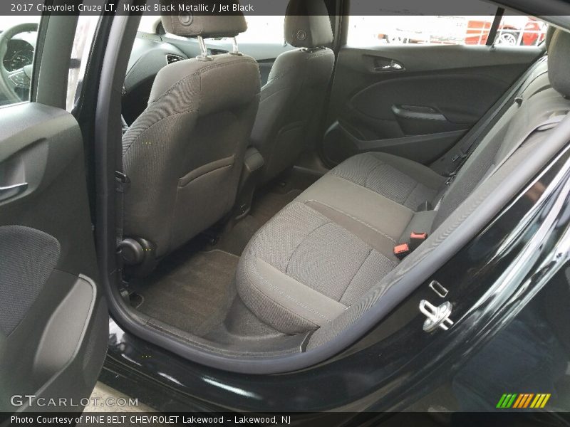 Mosaic Black Metallic / Jet Black 2017 Chevrolet Cruze LT