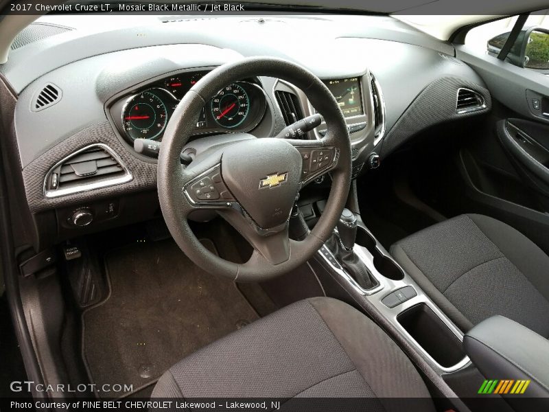 Mosaic Black Metallic / Jet Black 2017 Chevrolet Cruze LT