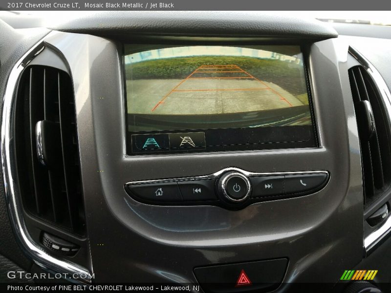 Mosaic Black Metallic / Jet Black 2017 Chevrolet Cruze LT