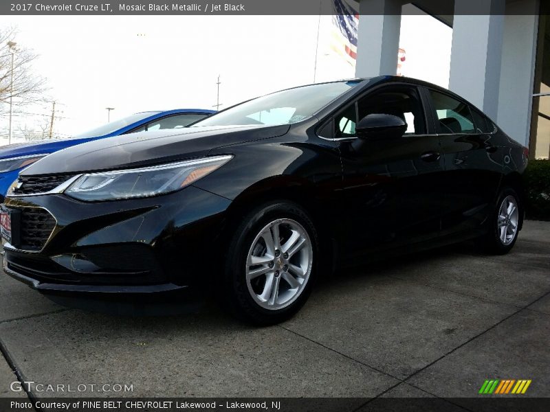 Mosaic Black Metallic / Jet Black 2017 Chevrolet Cruze LT