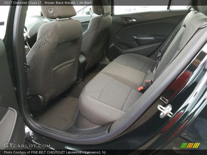 Mosaic Black Metallic / Jet Black 2017 Chevrolet Cruze LT