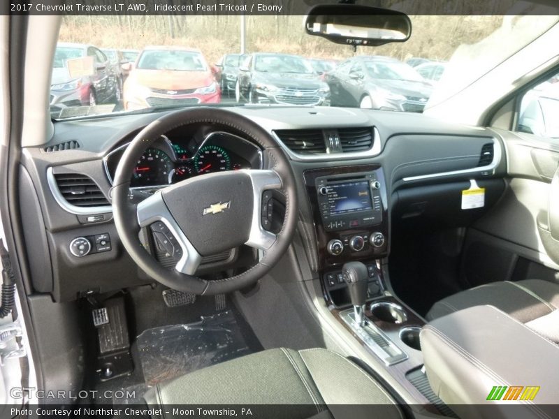 Iridescent Pearl Tricoat / Ebony 2017 Chevrolet Traverse LT AWD