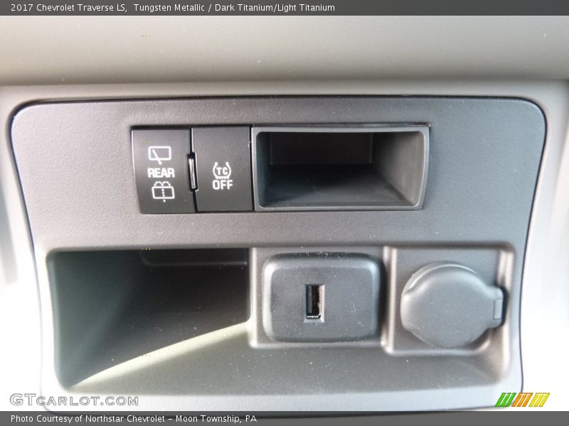 Tungsten Metallic / Dark Titanium/Light Titanium 2017 Chevrolet Traverse LS
