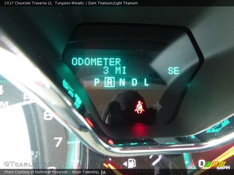 Tungsten Metallic / Dark Titanium/Light Titanium 2017 Chevrolet Traverse LS