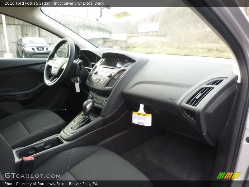 Ingot Silver / Charcoal Black 2016 Ford Focus S Sedan