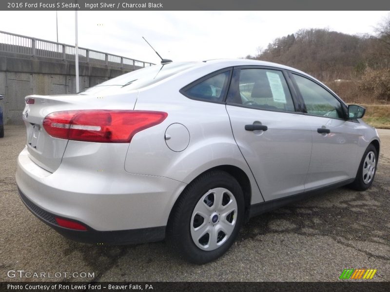 Ingot Silver / Charcoal Black 2016 Ford Focus S Sedan