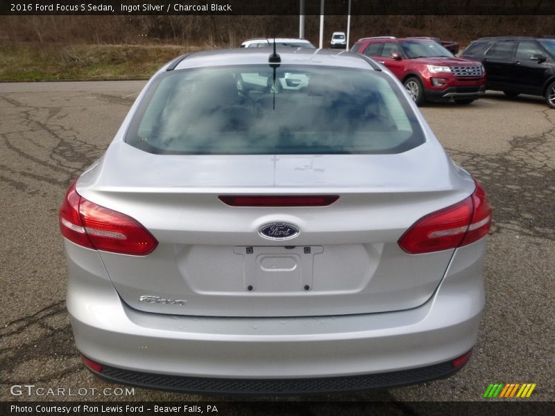 Ingot Silver / Charcoal Black 2016 Ford Focus S Sedan