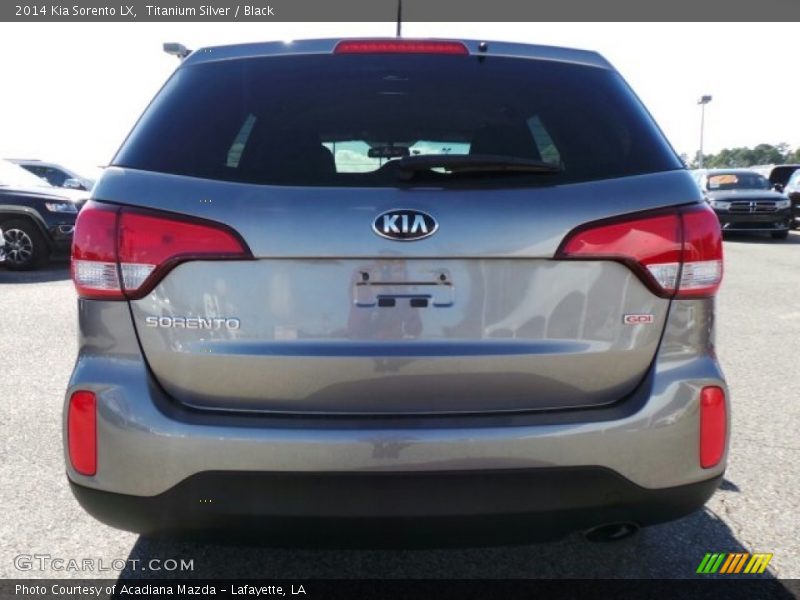 Titanium Silver / Black 2014 Kia Sorento LX