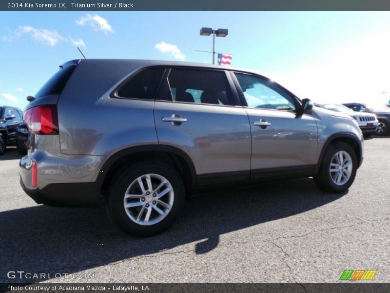 Titanium Silver / Black 2014 Kia Sorento LX