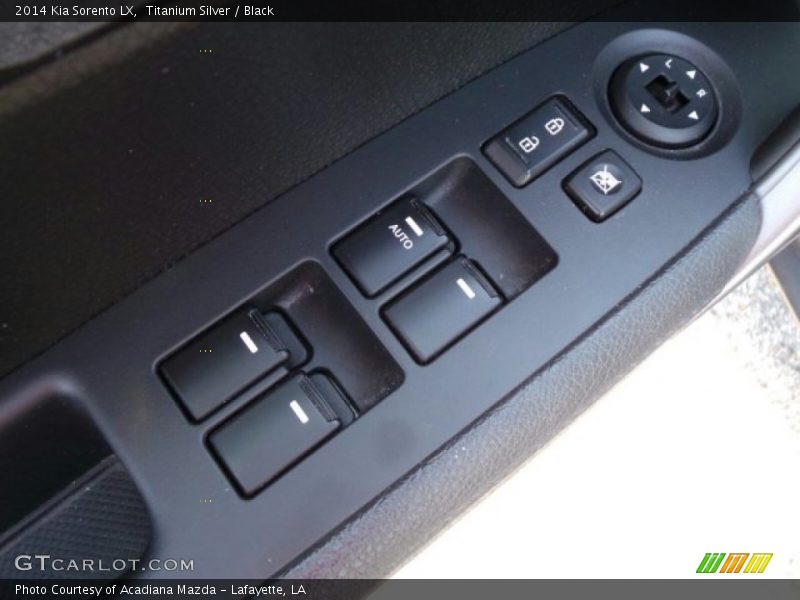 Titanium Silver / Black 2014 Kia Sorento LX