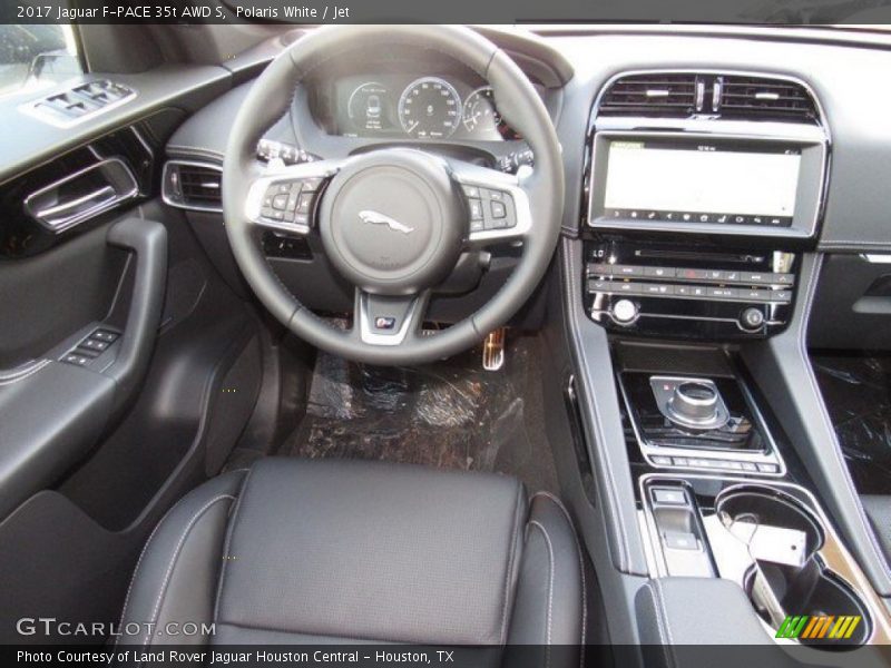 Polaris White / Jet 2017 Jaguar F-PACE 35t AWD S