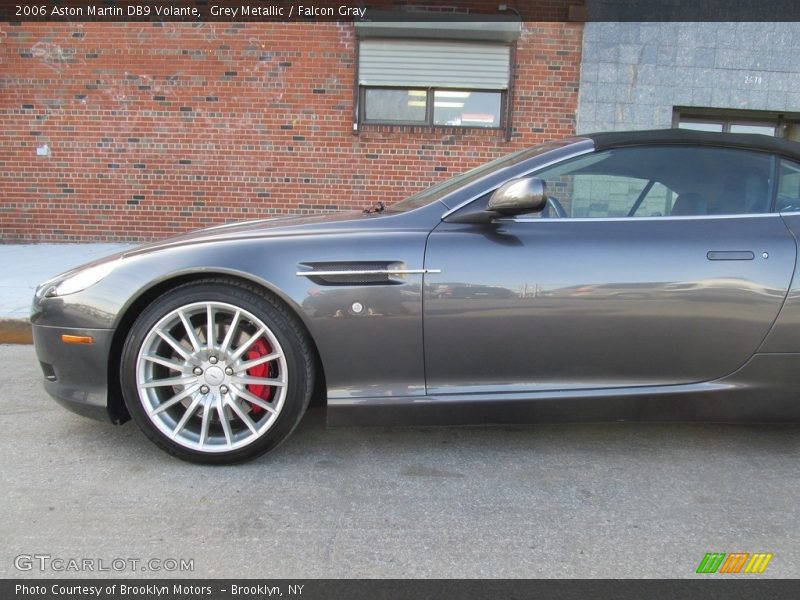 Grey Metallic / Falcon Gray 2006 Aston Martin DB9 Volante