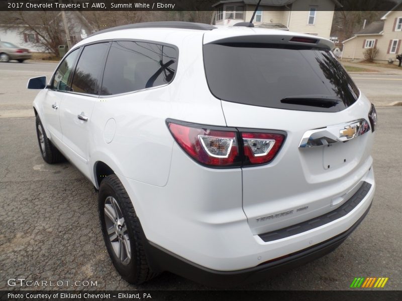 Summit White / Ebony 2017 Chevrolet Traverse LT AWD