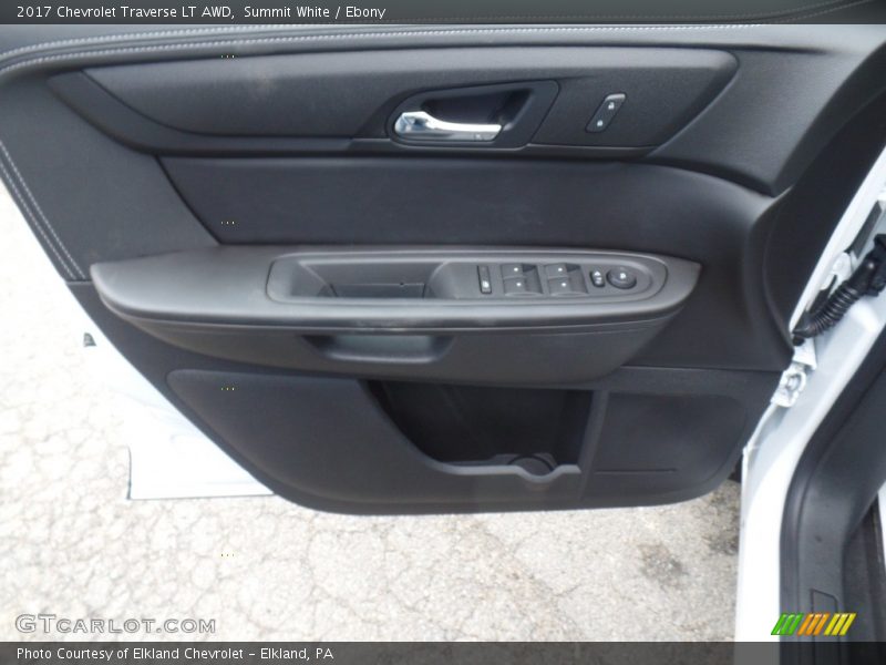 Summit White / Ebony 2017 Chevrolet Traverse LT AWD