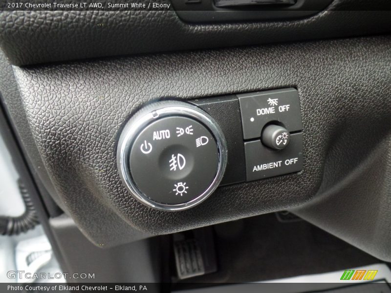 Summit White / Ebony 2017 Chevrolet Traverse LT AWD