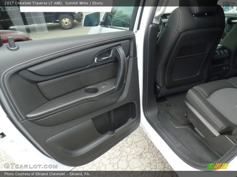 Summit White / Ebony 2017 Chevrolet Traverse LT AWD