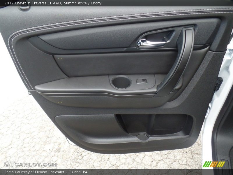 Summit White / Ebony 2017 Chevrolet Traverse LT AWD